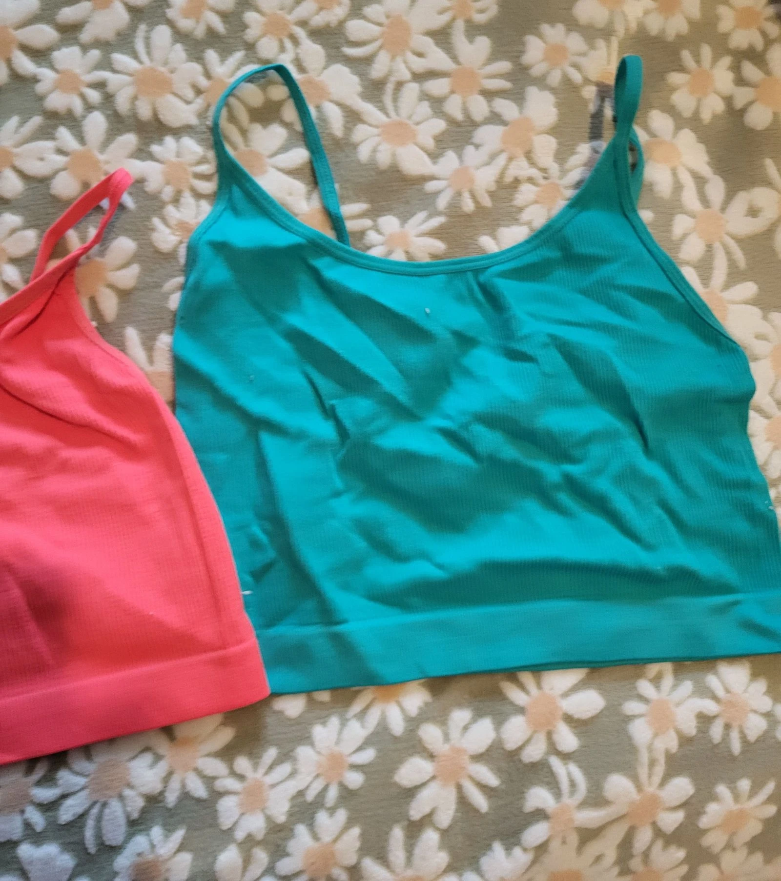 Deux tops courts taille S – photo 3
